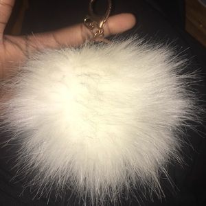 Fluffy pom pom keychain